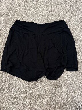 Women's Maternity Black Pull-On Shorts